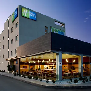 Express Airport By Ihg Hotel